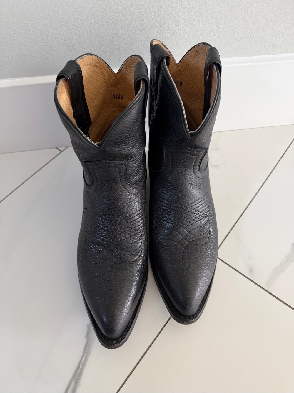 Frye Billy Short Pebbled Leather Western Ankle Boots Women’s 8.5 Black